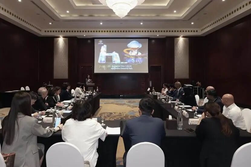 湖南文旅座谈会在迪拜举办 湘阿携手共谱文旅新篇章