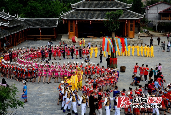 花园阁民俗表演。