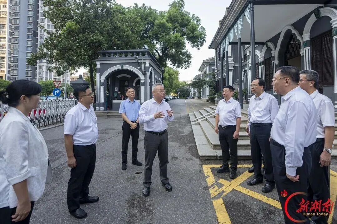 沈晓明在湖南第一师范学院调研